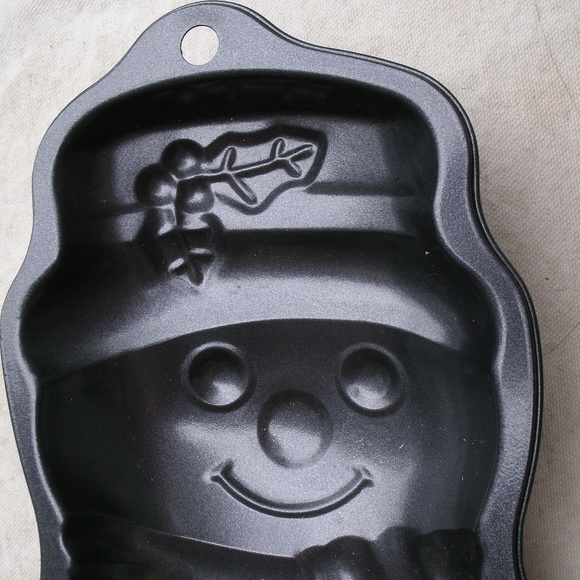 Vintage Happy Snowman Holiday Cake Pan - Picture 3 of 8